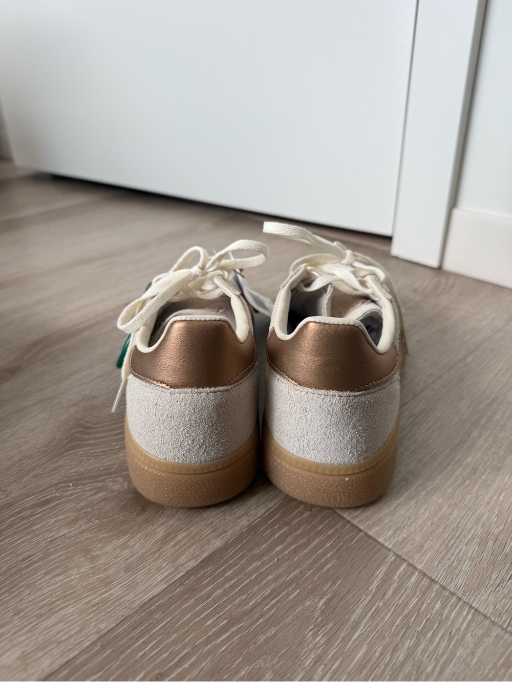 adidas Women's Suede Sneakers in Cream & Tan Metallic- handball Spezial - Picture 5 of 8